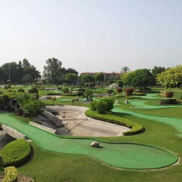 Northern Suites Bahria Town ราวัลปินดี ภายนอก รูปภาพ